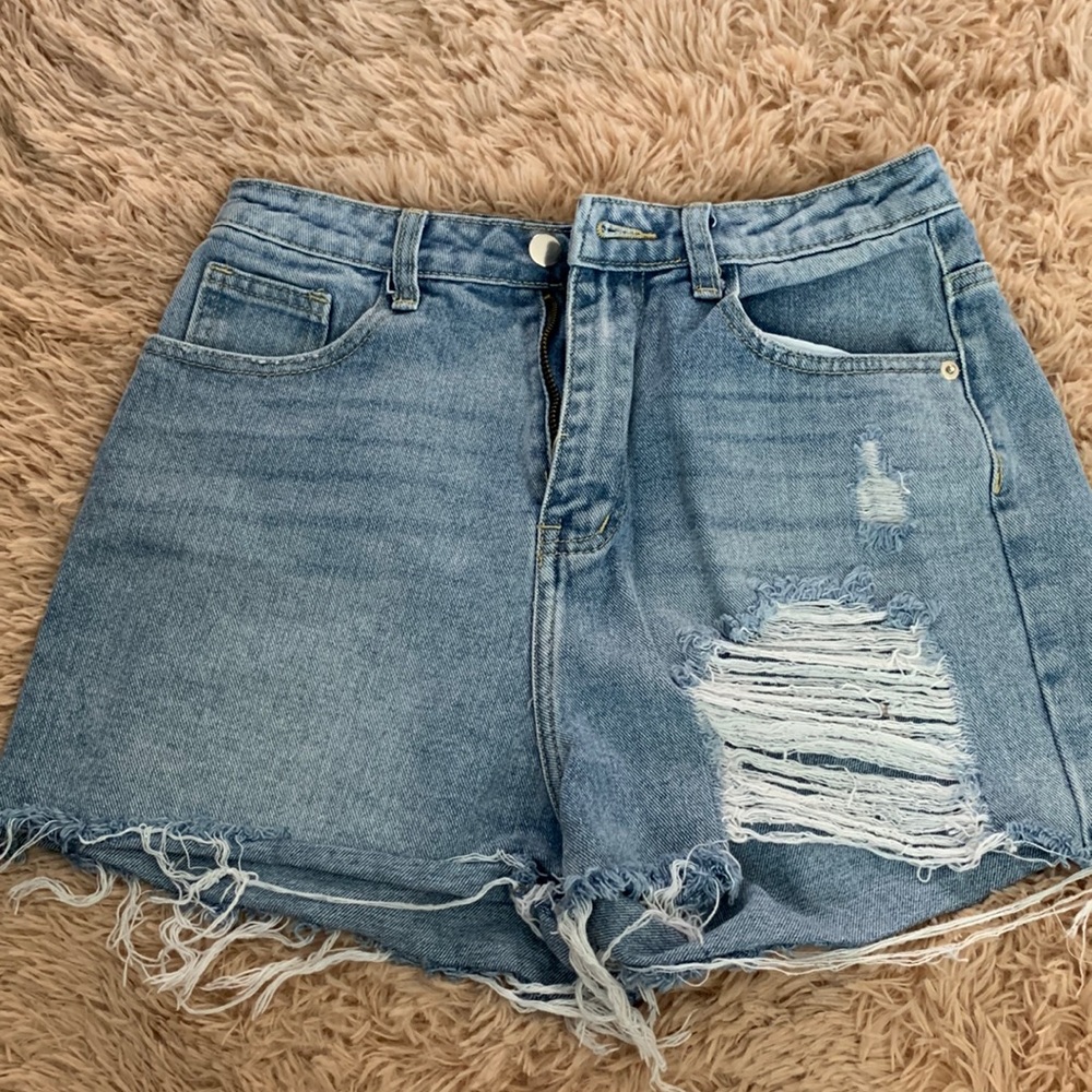 Blue high waisted jean shorts